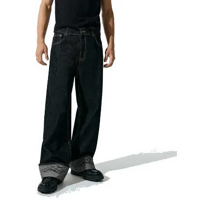 Czarne jeansy super baggy z napisem Bliss