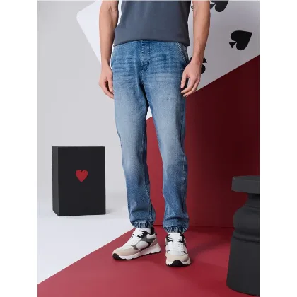 Jeansy jogger z efektem sprania