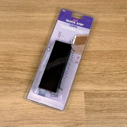 Klamry Do Listew Quick-Step Do Paneli 7-8Mm (1 Szt = 50 Klamer)